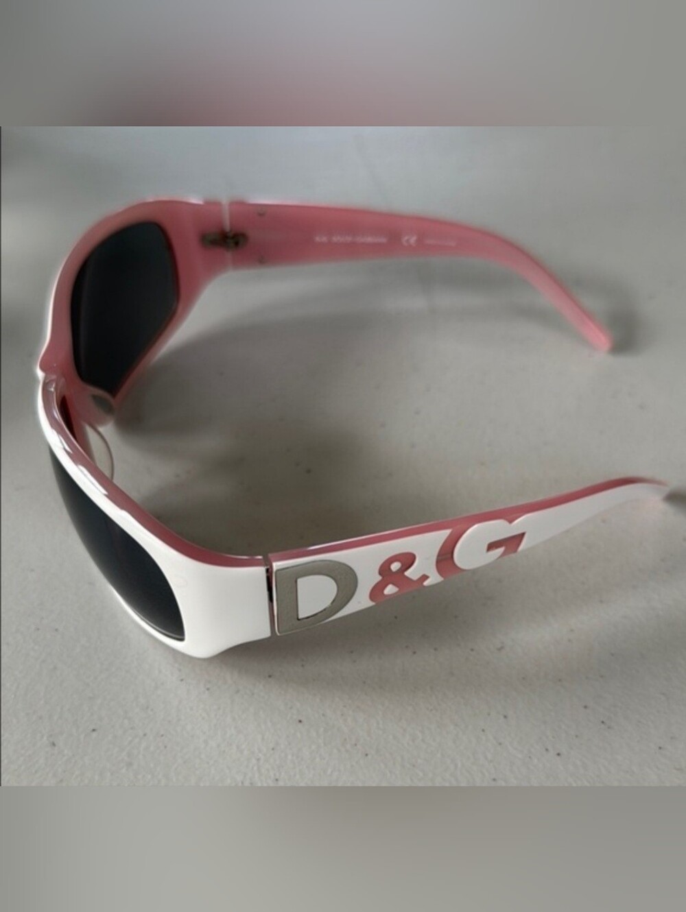 Authentic Dolce & Gabbana White With Pink Hues Sunglasses - Picture 4 of 6